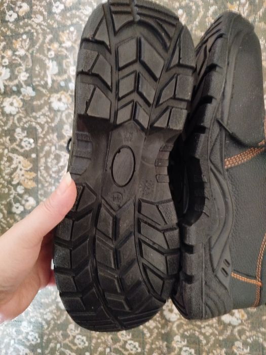 Мъжки работни обувки 44 номер