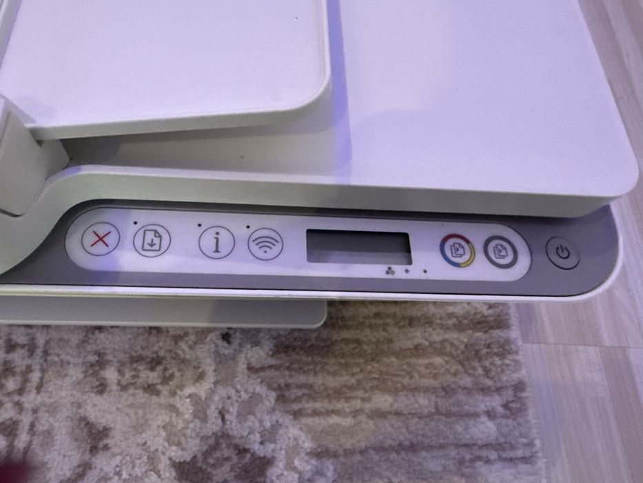 HP принтер бял