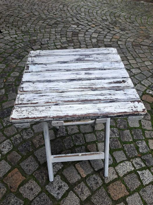 Дървена арт маса 50х50см