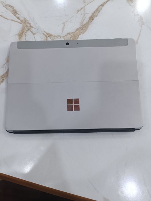 Microsoft surface go 2 8/128gb
