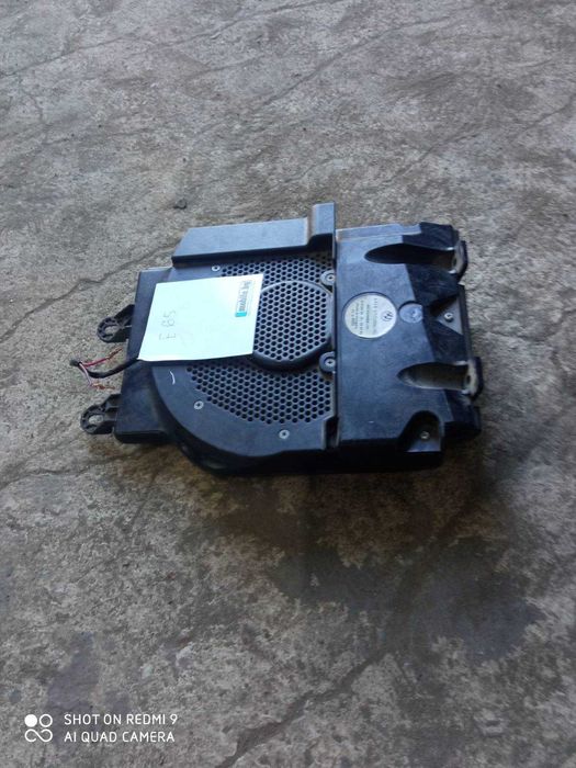 Десен Говорител, Субуфер, BMW E65