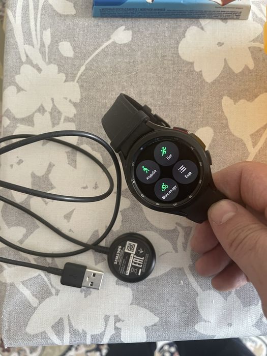 Смартчасы Watch 4