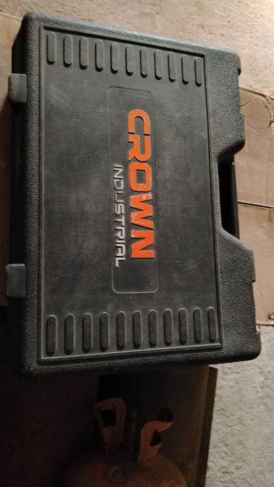 Перфоратор CROWN
