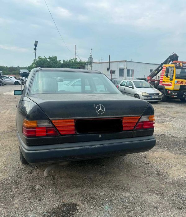 Mercedes 124 200Д 72 к.с. Мерцедес 124 1988г. на части