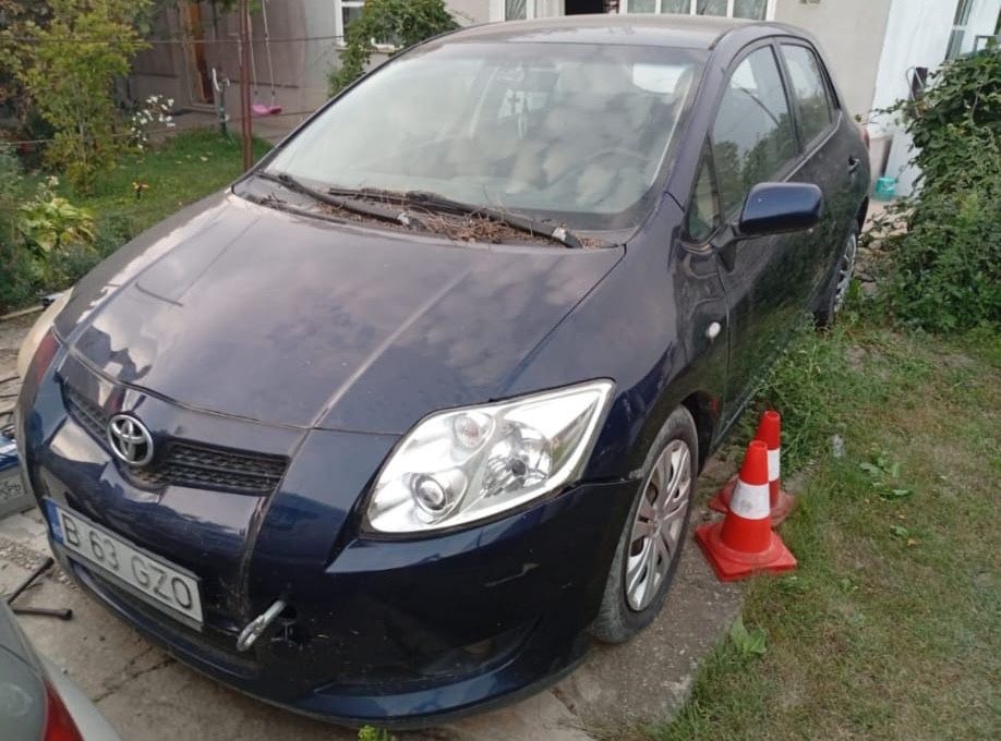 Piese auto din dezmembrari Toyota Auris 1.4d an 2007 Orice piesa!