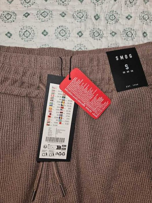 Pantaloni scurti maro