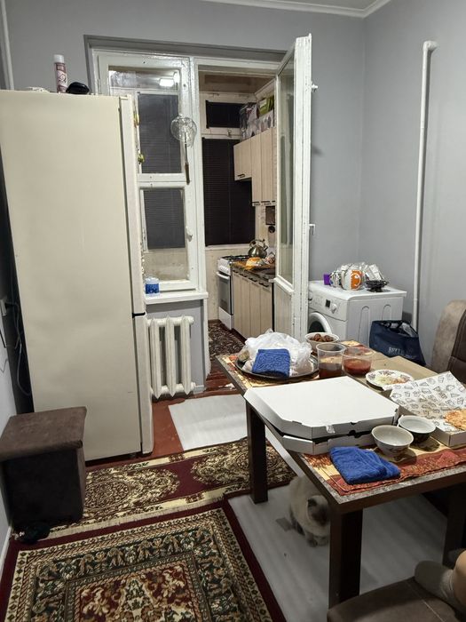 срочно продаётся уютная квартира в хорошем районе.