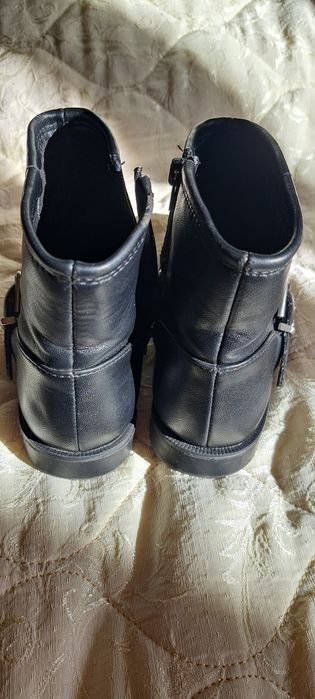 Ботуши за момиче Zara 27 номер