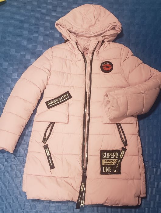 Теплая курточка на девочку 155-158см