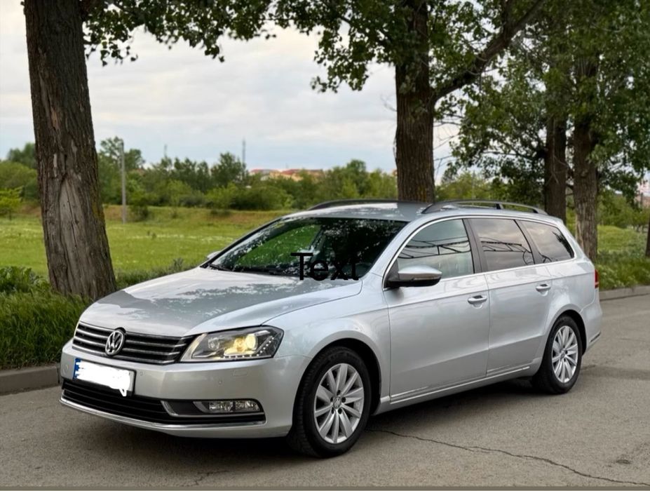 VOLKSWAGEN Passat 2012