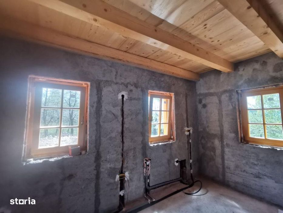Vanzare - Casa P+M si teren 30 ari (7089)