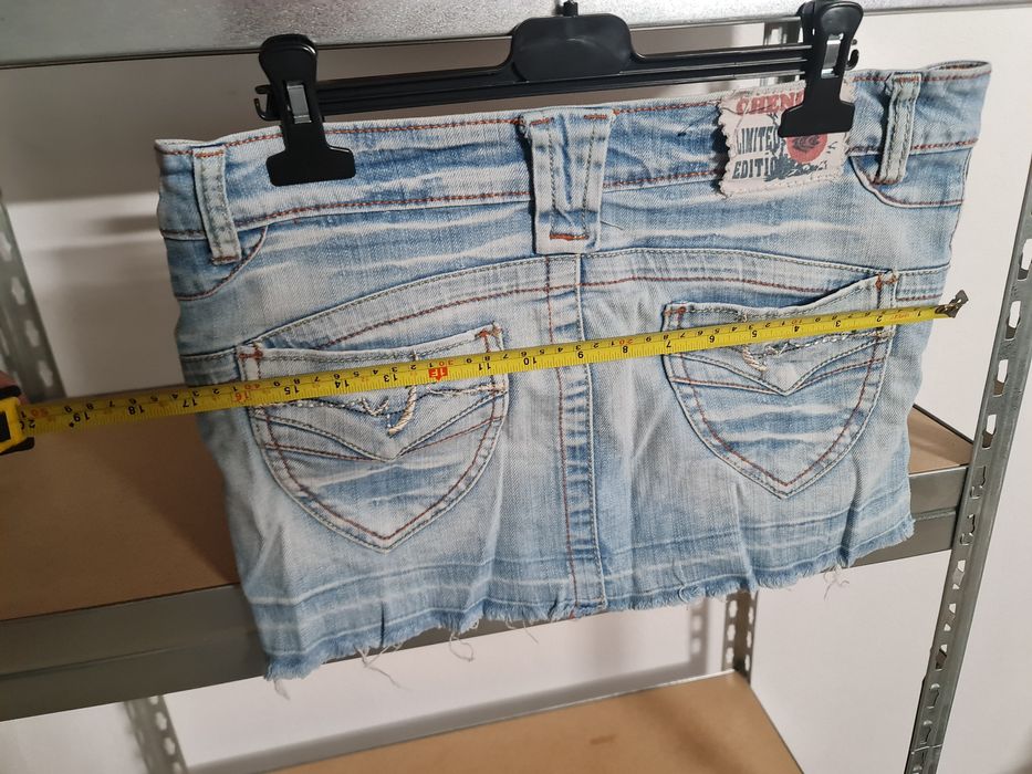 Fustita si pantaloni foarte scurti 30cm marime 38, de vara, domnisoare