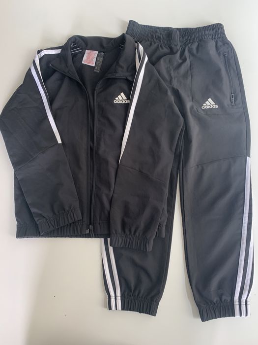 Treninguri Nike ,Adidas, bluze de trenig si geacă de vară, preturi de la 45 lei