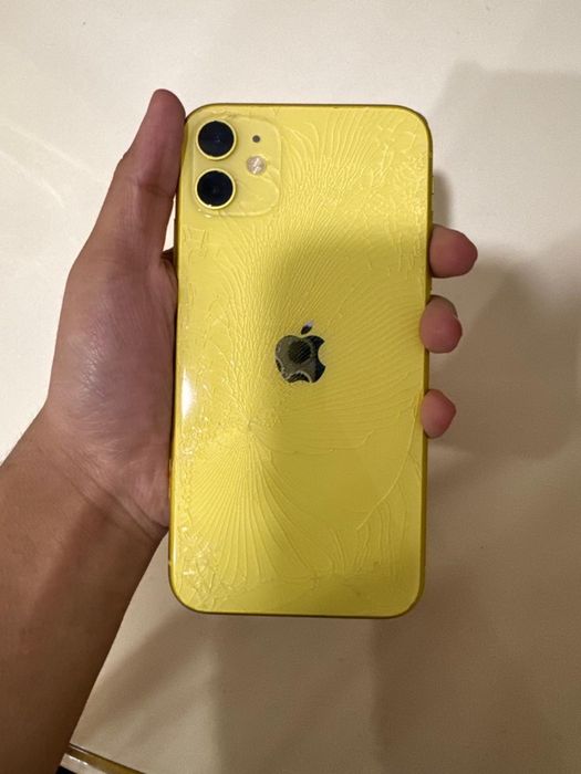 Iphone 11 продам