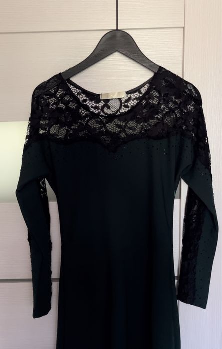 Вечернее платье темно зеленое