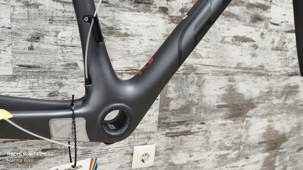 НОВА карбонова шосейна рамка Felt ZW2 Rim | 43 (XXS)