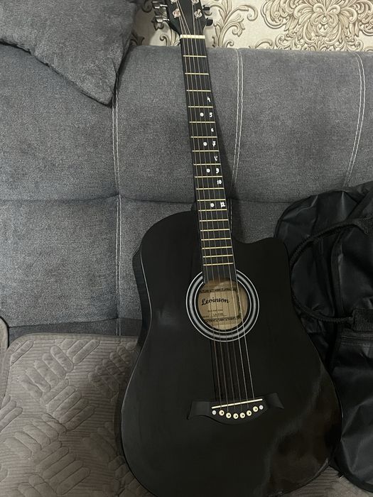 Гитара. Продам гитару