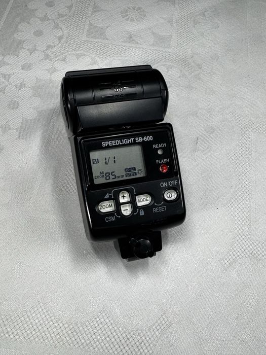 Nikon Speedlight SB-600