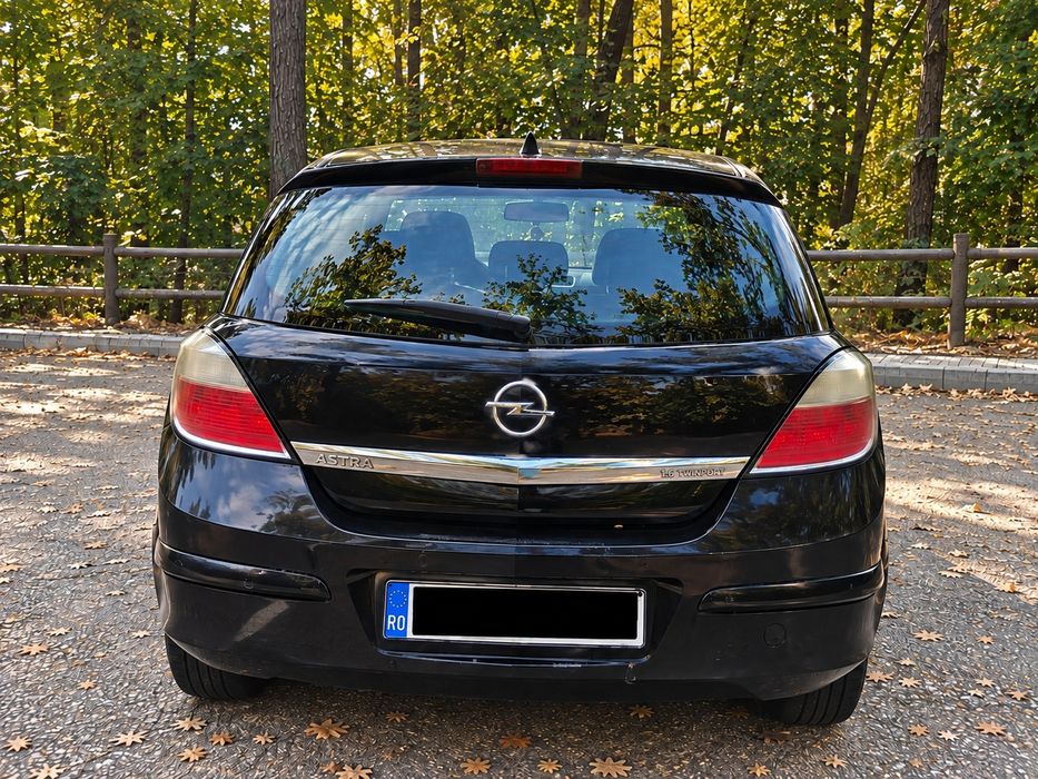 Vând Opel Astra H