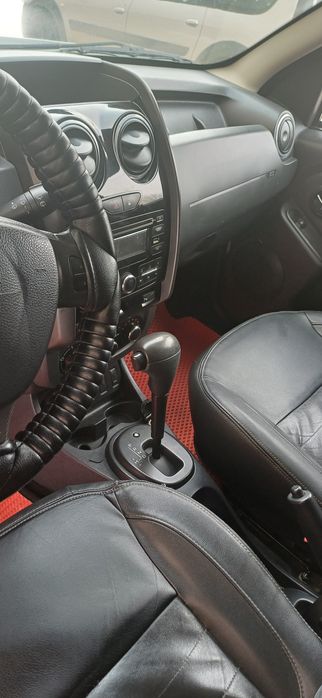 Renault Duster 2.0 4wd AKPP