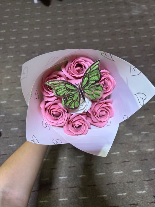 Buchet cu 7 trandafiri de sapun