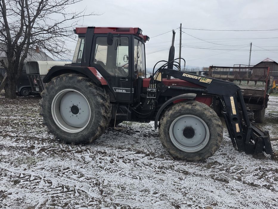 Tractor Case 1056 XL 4x4 incarcator frontal priza si tiranti pe fata