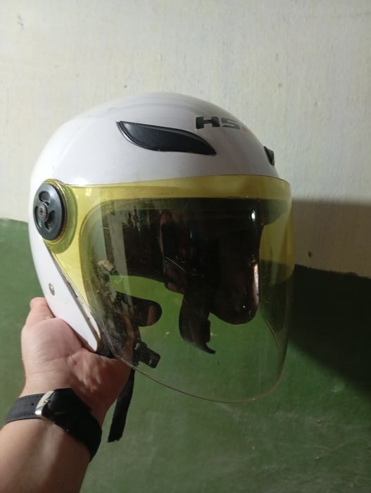 Продам шлем для мотоцикла или скутера не дорого