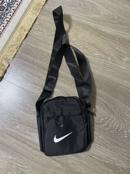 Барсетка новая в отличном состояний