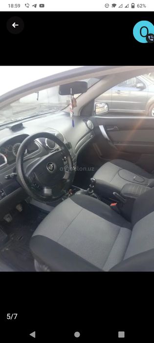 Mashina yaxshi 2016 yil mexank ABS prabek 235000 yurgan