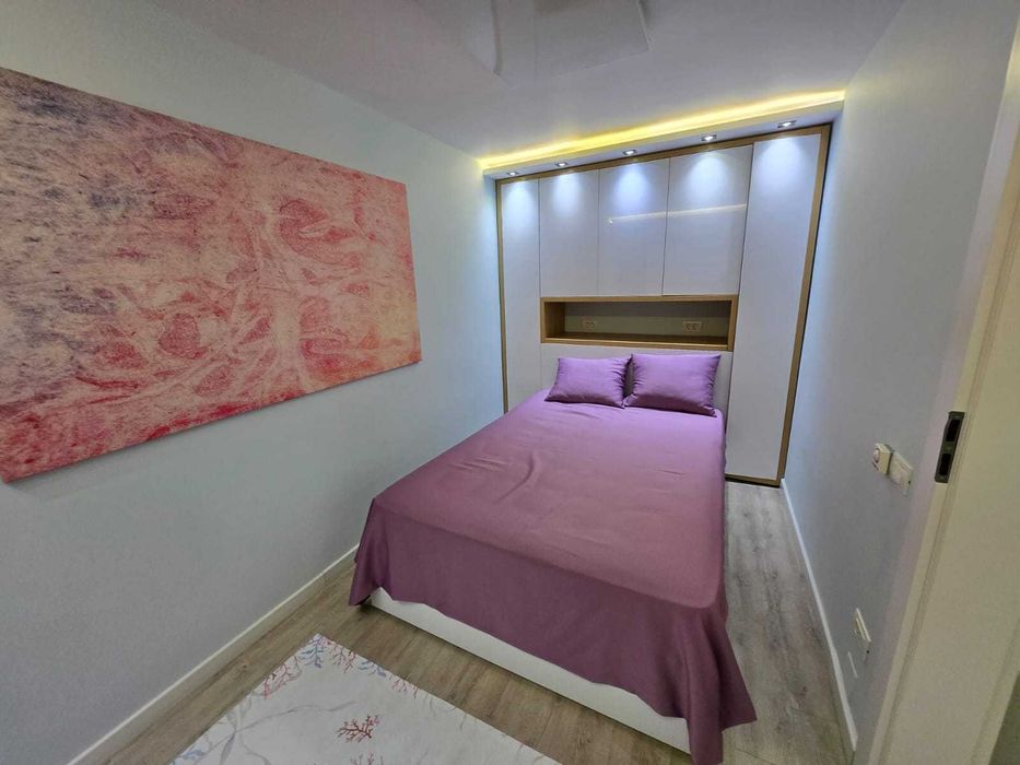 Tomis Nord - PROPRIETAR 3 camere 40 mp  80 000 EURO