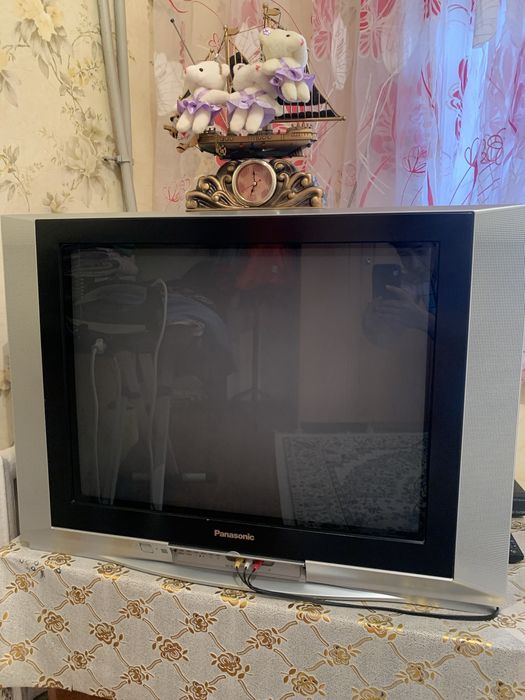Продам телевизор Панасоник