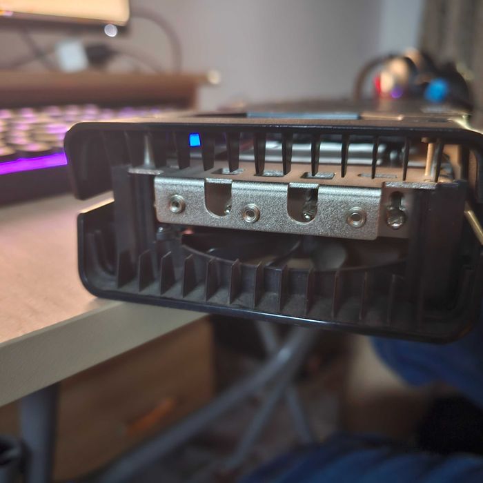 Placă video RX6800