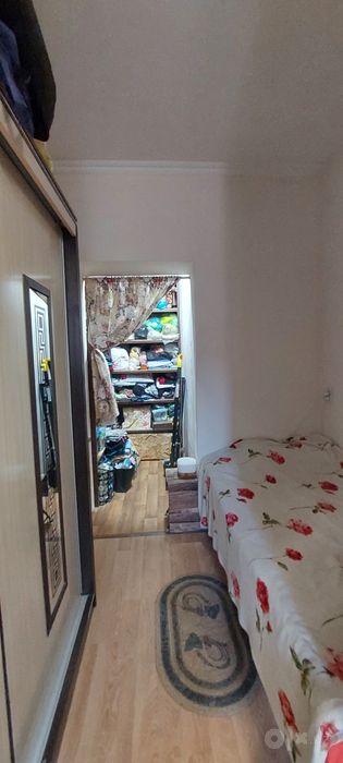1 ком. квартира, 31 м². 1²/5/6. Сергели 3А, Янгихает р-н. Дом кирпичн.