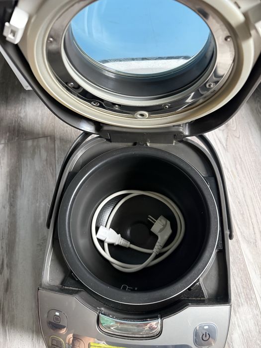 Продам мультиварку Tefal
