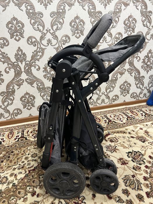 Продам коляску срочно