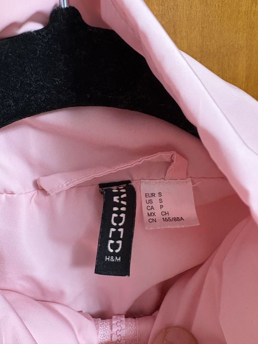 Vand veste roz in conditi foarte bune