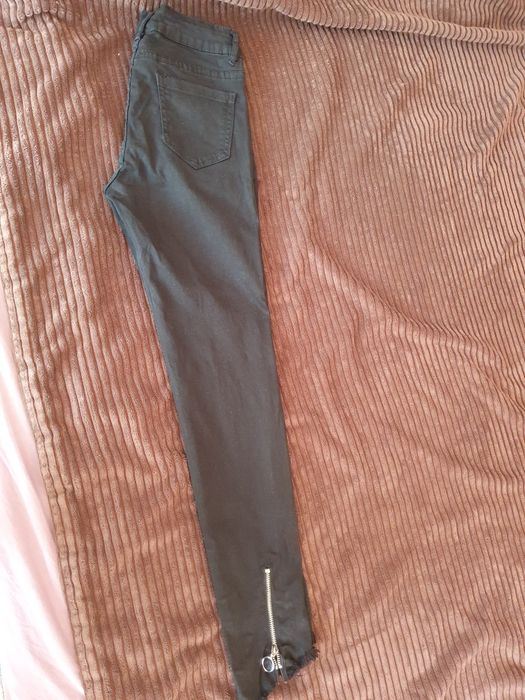 Черни дънки слим