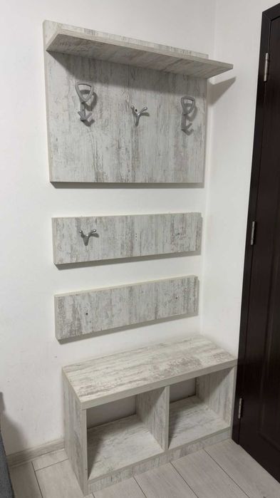 Легла 2бр./Шкаф 2бр./Бюро/Полица/Портманто