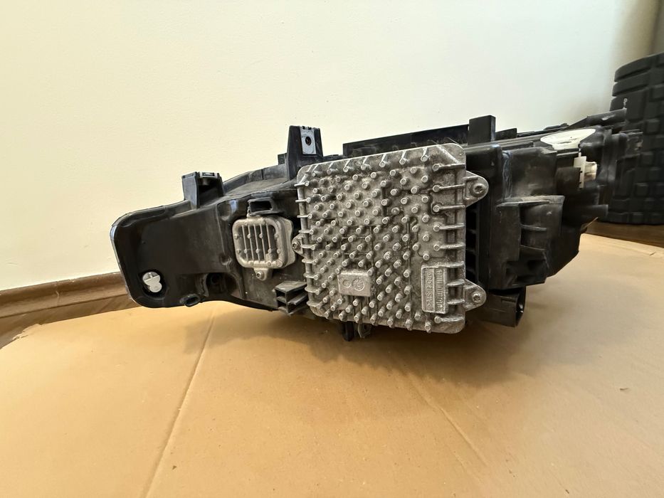 Десен фар BMW 3 F30 F31 Full Adaptive Led с модули