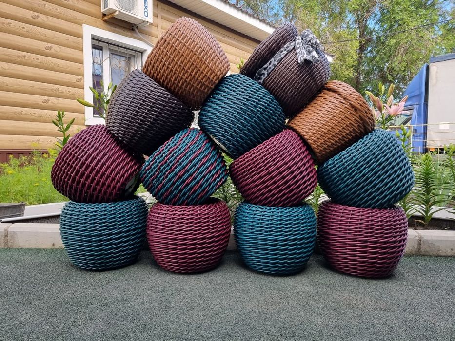 Кашпо из ротанга