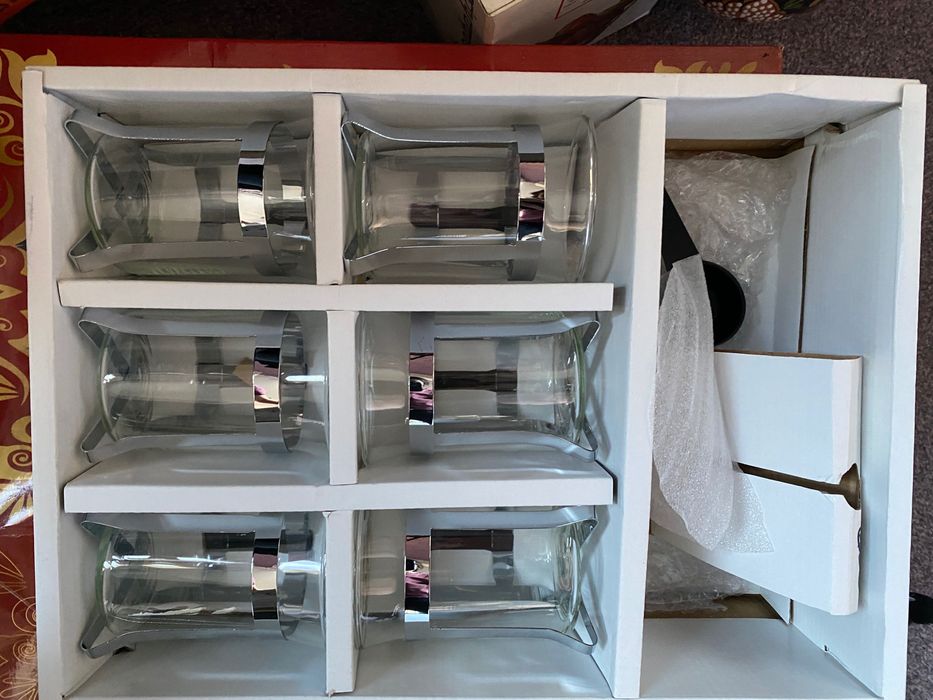 Новые наборы посуды из дома. Срочно