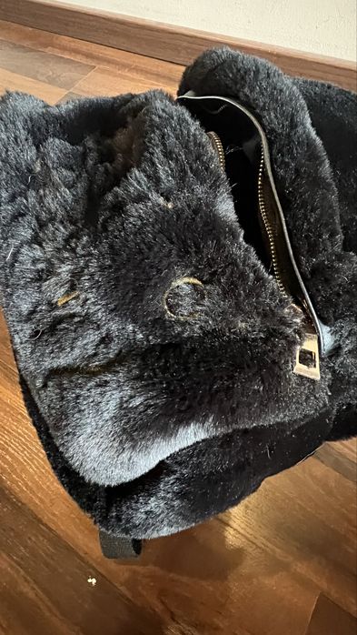 Reducere !Rucsac mare blana neagra