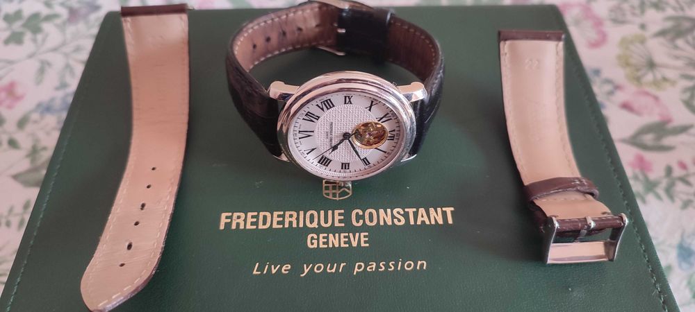 Часовник Frederique Constant