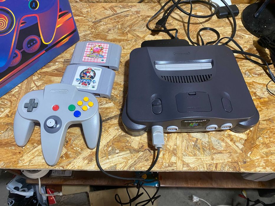 Nintendo 64 N64 с коробкой (Япония, 220V) + картрижи