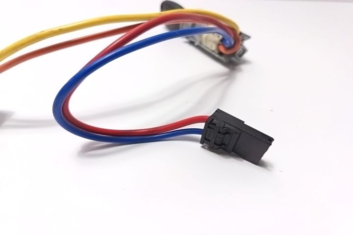 Contact cu cheie Renault Trafic  seria