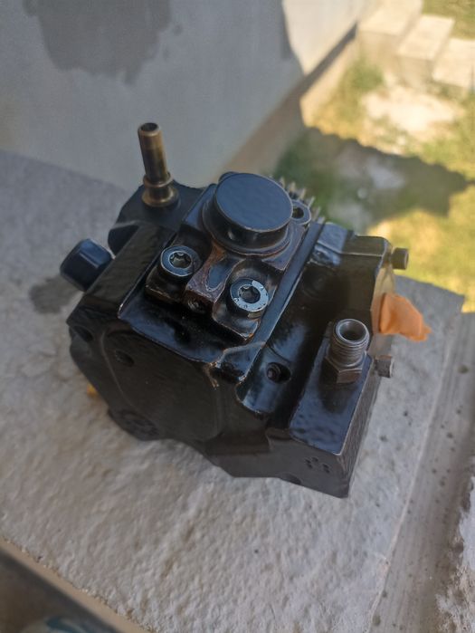 Pompa Injectie Bosch 0445010250 Renault 1.6 dci
