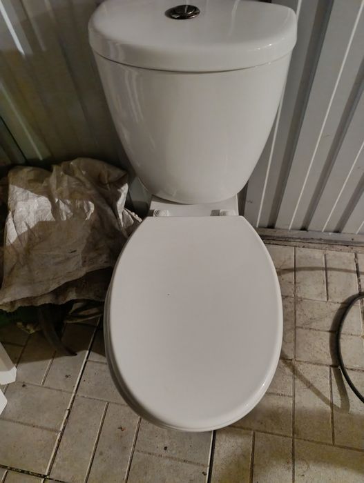 Продам унитаз как новый