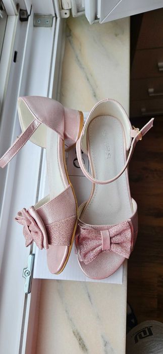 Sandale elegante pentru fete