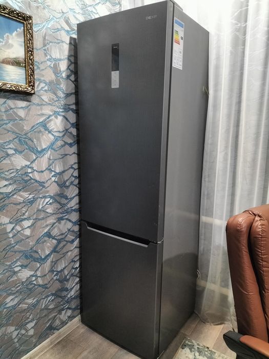 Продаю холодильник