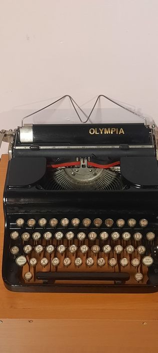 Mașină de scris  Olympia  1936 impecabilă